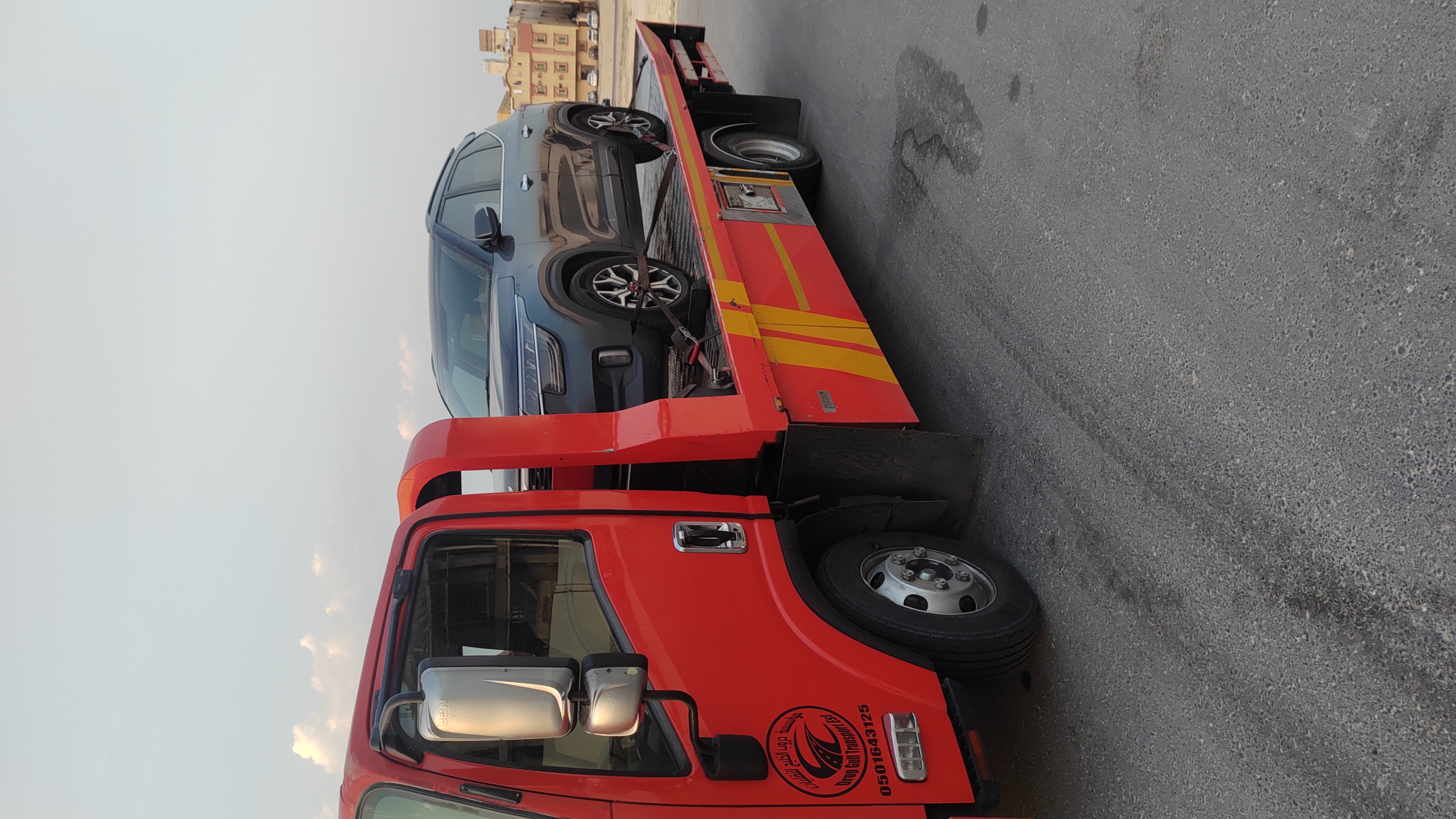 سطحه حفر الباطن سطحه هيدروليك لنقل جميع انواع السيارات داخل وخارج حفر الباطن 