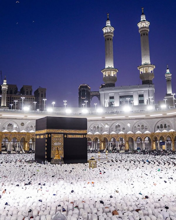 فنادق مكة والمدينه | إقامة بجوار الحرمين الشريفين  مع شركة المسافرون المتميزة