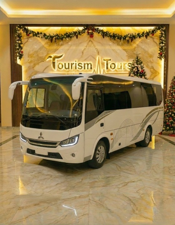 Travel in safety and comfort with "Tourism Tours"! The ideal solution for medium-sized groups