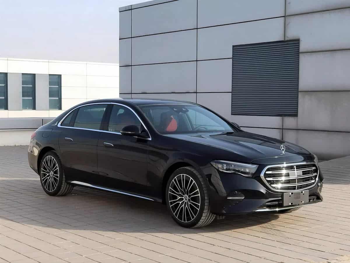 Mercedes E_Class car rental, new look|01100092199