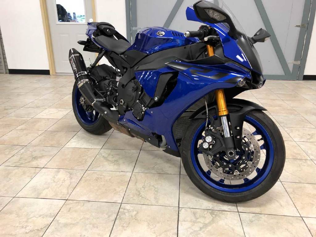  Yamaha yzf r for sale whatsapp +