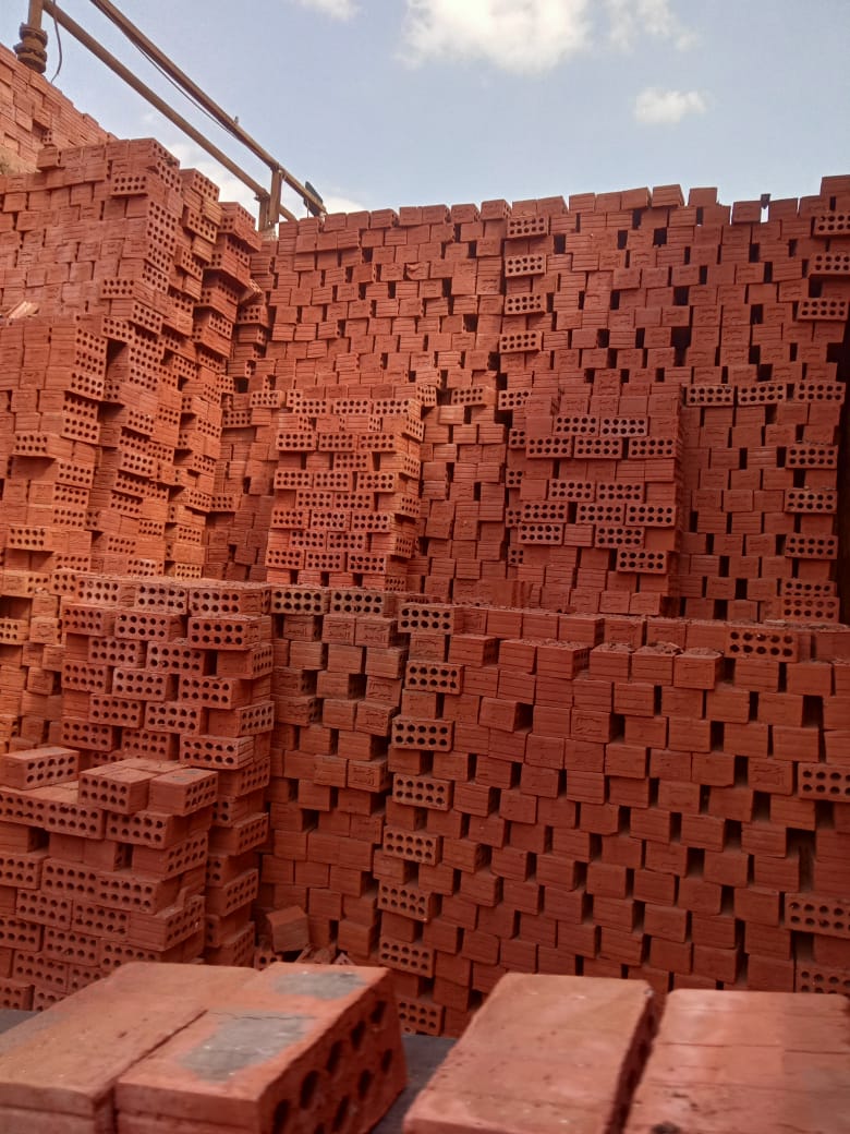 شركة النور للطوب الأحمر: أساس البناء المتين اساس ثابت لبناء يعيش العمر كله