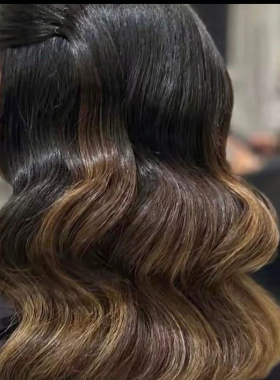 كوفيرة تيجي البيت في الرياض ميك اب ارتست ام تالين خبيرة التجميل لبنانيه 