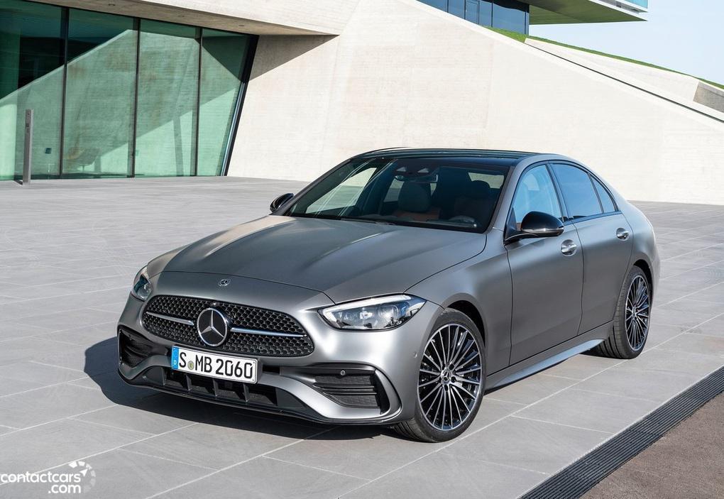 Renting a Mercedes C180: Outstanding performance in one vehicle? The Mercedes C180 is the perfect 