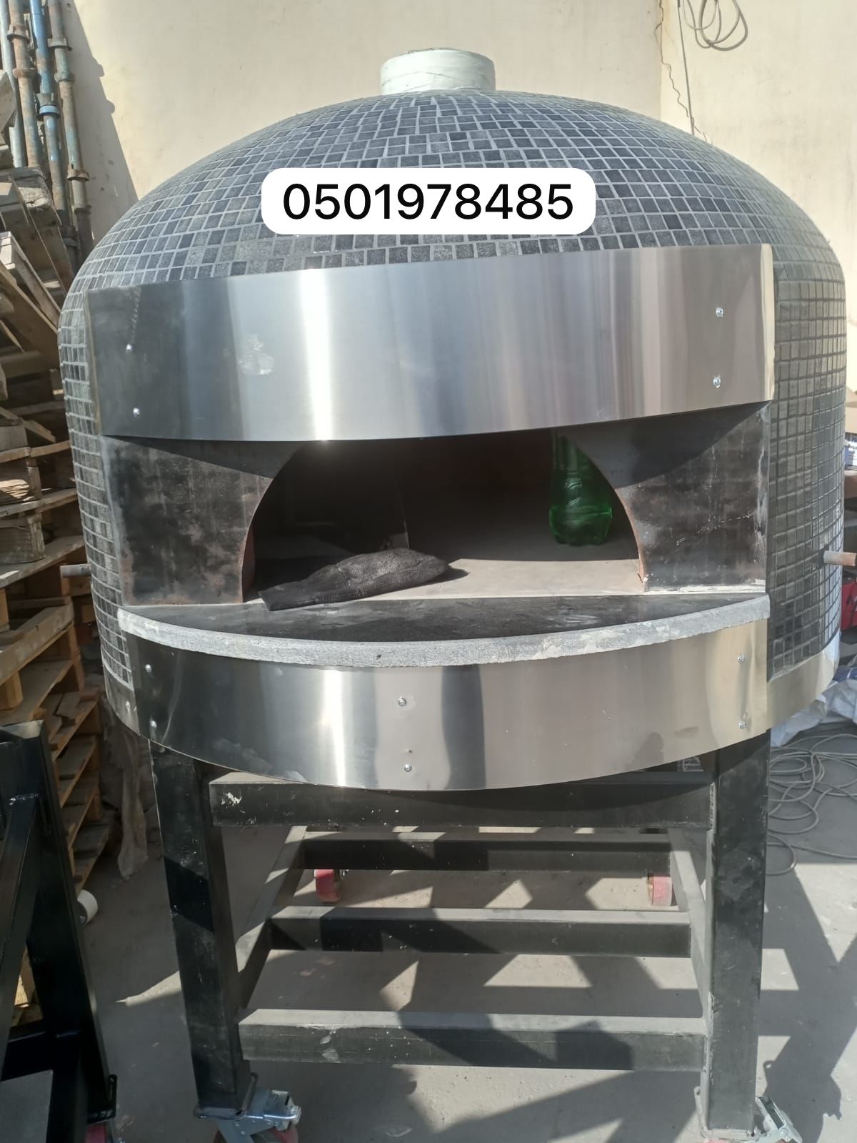 أفران البيتزا هي أجهزة مصممة خصيصًا لخبز البيتزا، افران بيتزا نابولي