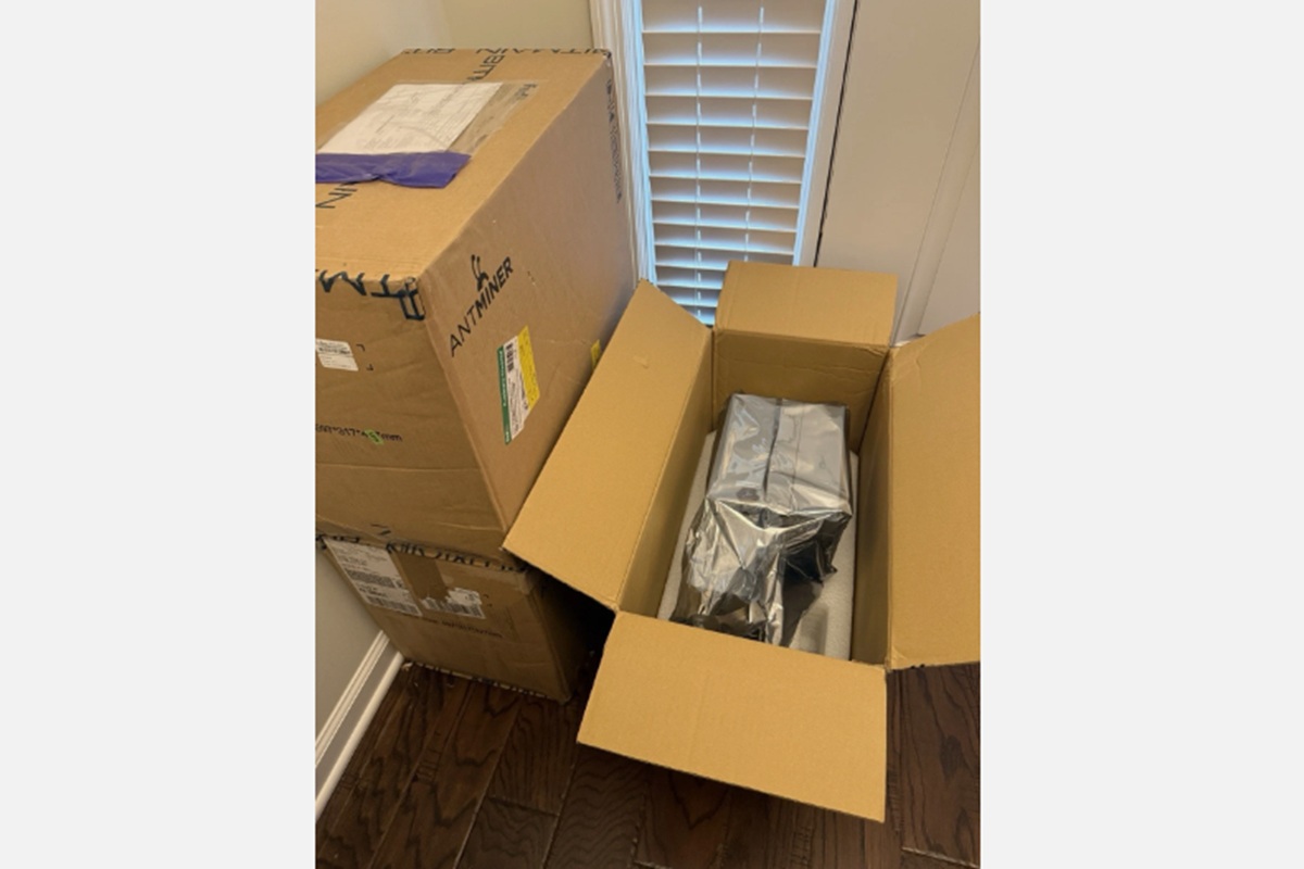 For Sale Bitmain Antminer Z15 Pro(840kh/s),X9,Z15K Equihash Asic Miners