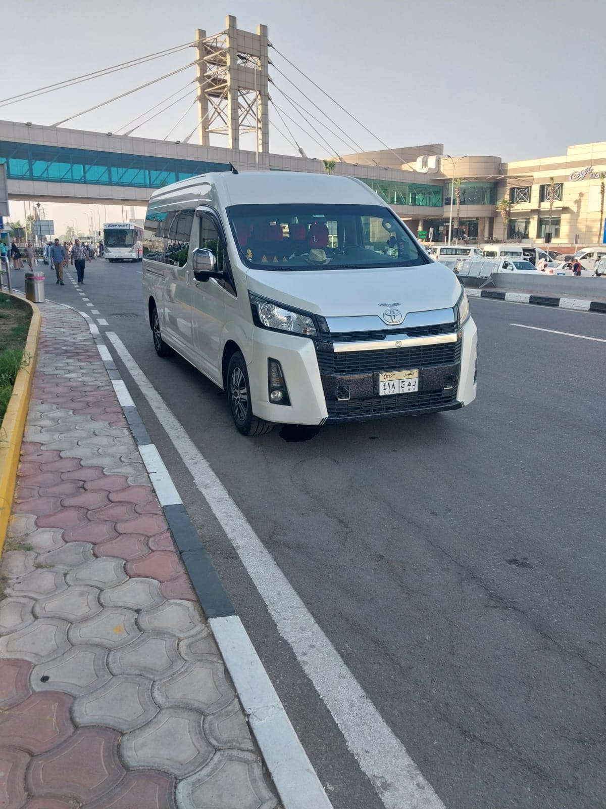 Rent a Hiace Limousine: The Ultimate Solution for Business Delegations.