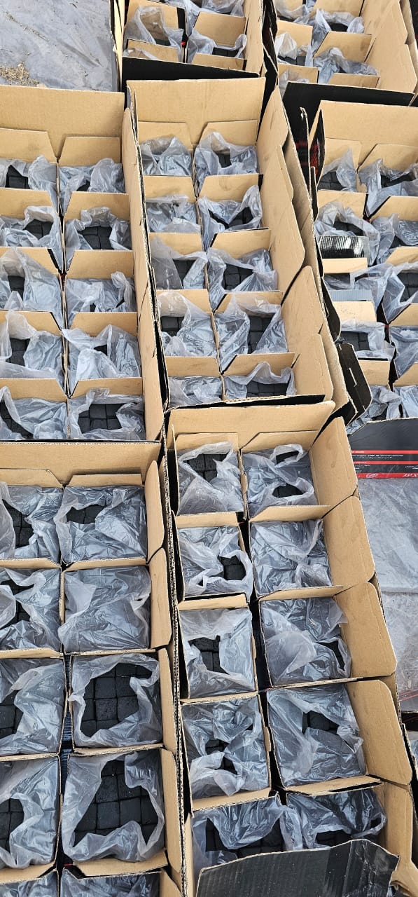 الفحم المضغوط ( الصناعي ) للتصدير , فحم صناعي بمختلف الاشكال والمقاسات للتصدير , فحم نخب اول 