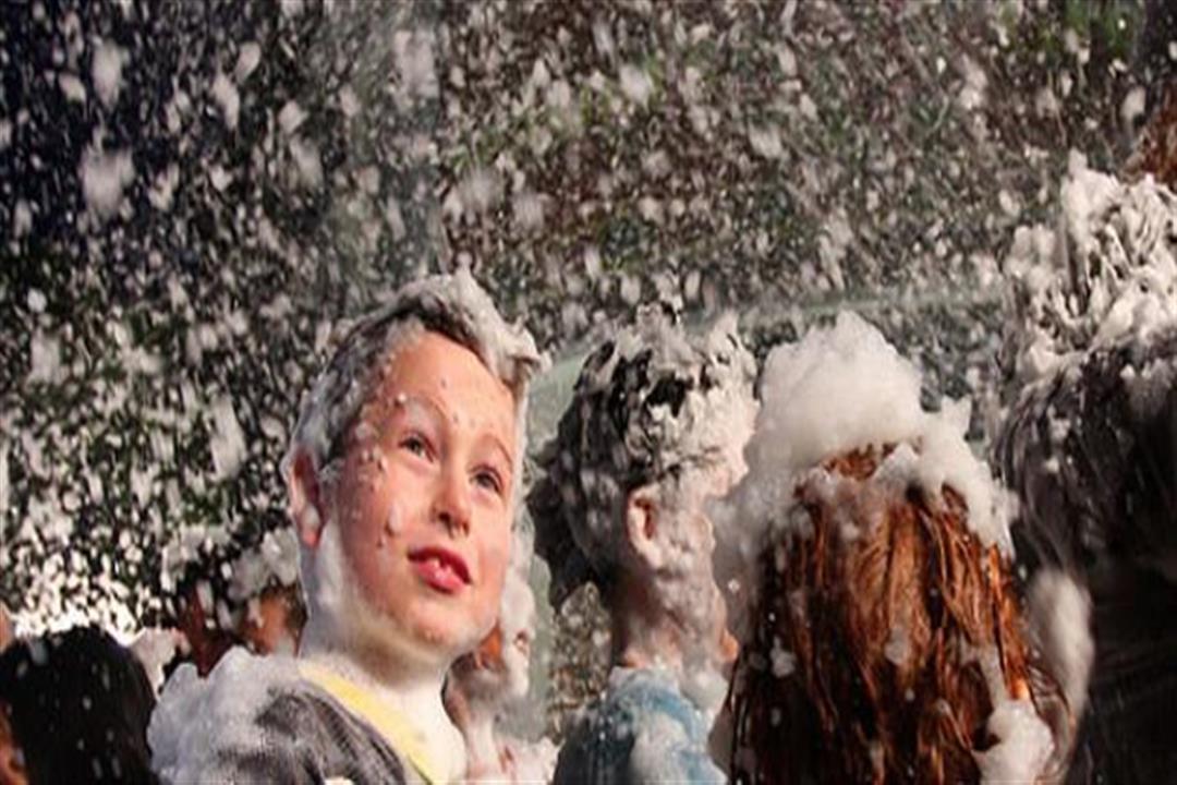 خلي حفلتك مميزة مع بخاخ الثلج 150 ملى للافراح و اعياد الميلاد و الاحتفالات