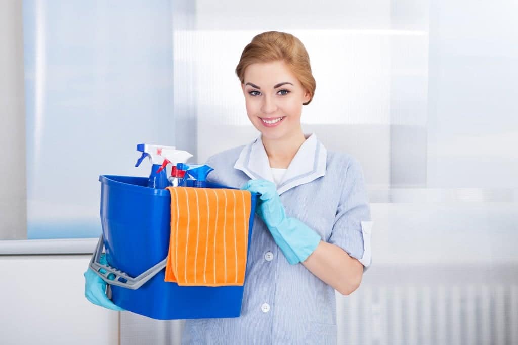 يتوفر عاملات للتنظيف و التعقيم  للمنازل و المكاتب و الشركات